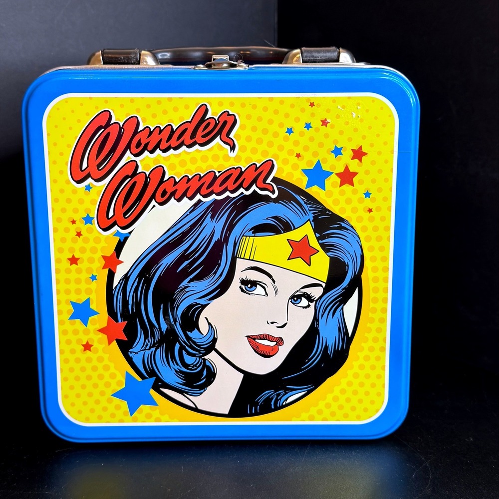 Wonder Woman Tin Lunch Box DC Comics Retro Comic Book Art Blue Red Metal